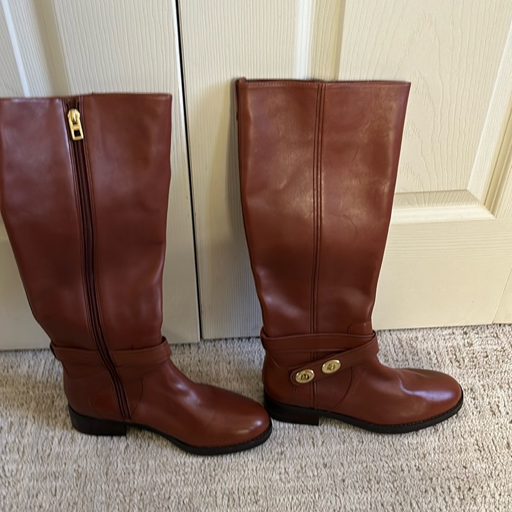 COACH woman boots size 5 B camel new